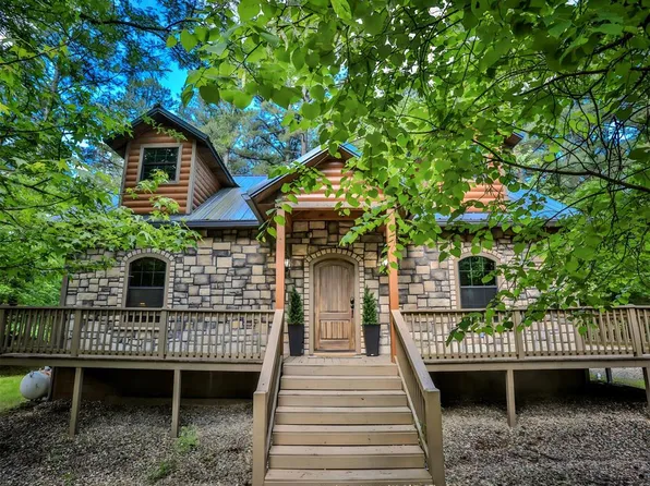 527 High Peak Trl, Broken Bow, OK 74728