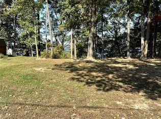17 Maple Dr, Scottsville, KY 42164