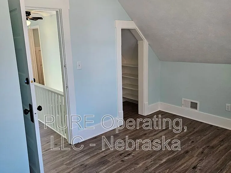 3901 Curtis Ave — Photo 12