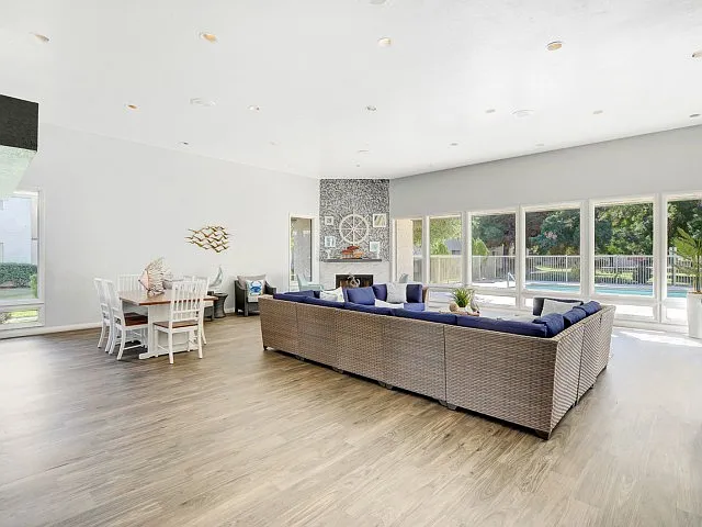 Villas East Apartments For Rent