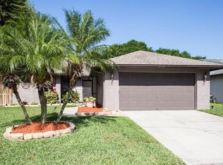 11821 Cedarfield Dr, Riverview, FL 33579