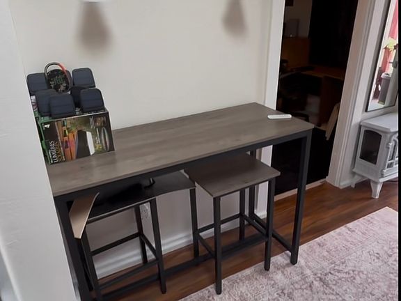 4th image of 551 W Hawthorne St #3