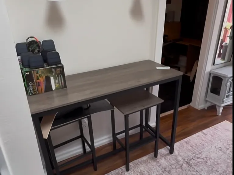 551 W Hawthorne St #3 — Photo 4