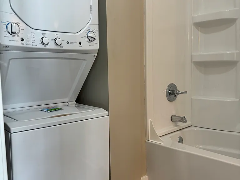 725 Pearl St #2 — Photo 13