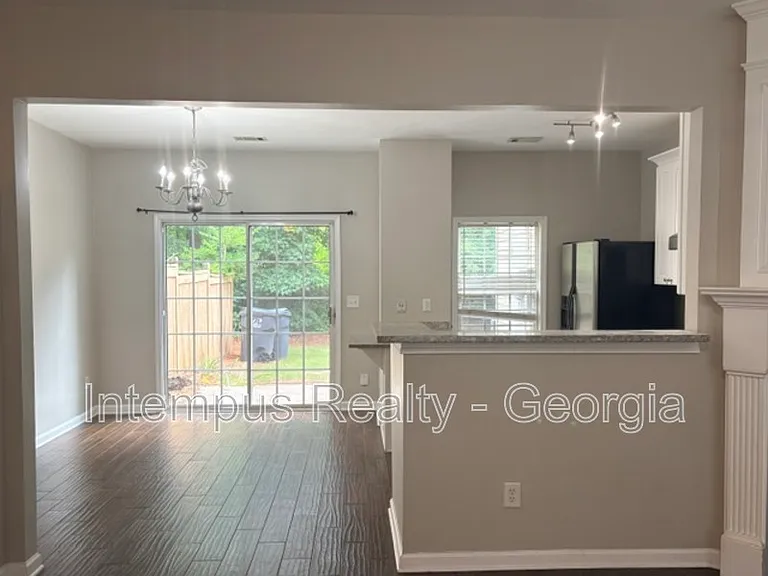 904 Prestwyck Ct — Photo 9
