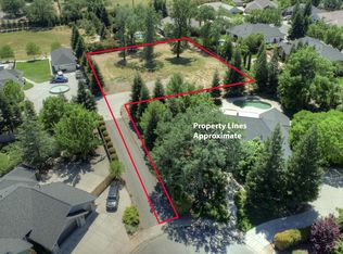 2697 La Rinconada Pl, Redding, CA 96002