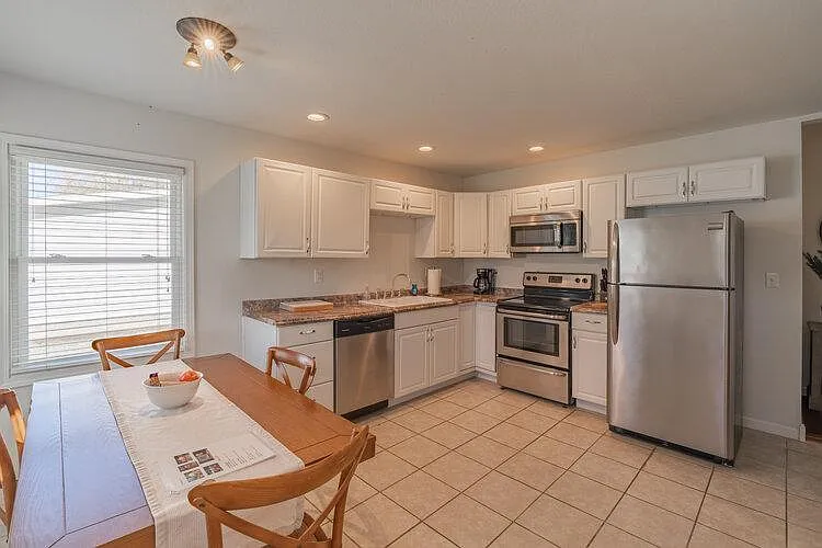 3814 S Landess St — Photo 13