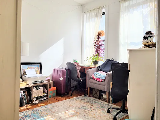 Rented by Virtual Real Estate | media 4