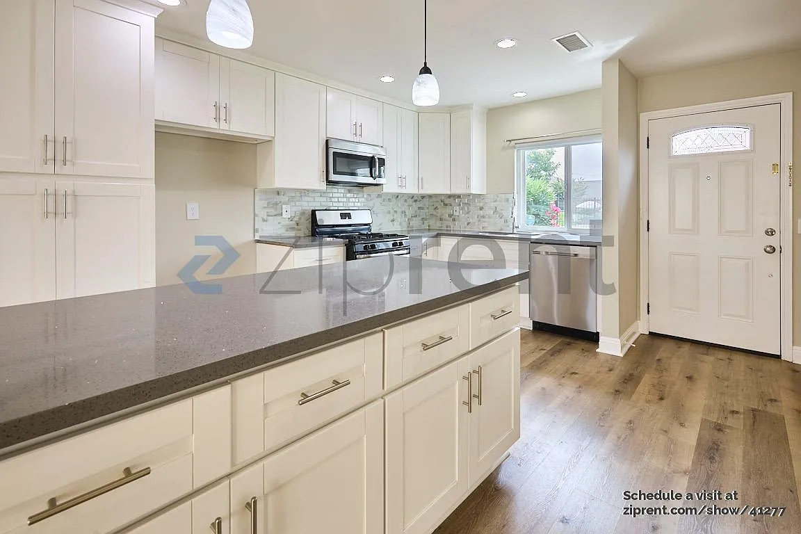 3 bed, 1162 sqft, $3,800 — Photo 4