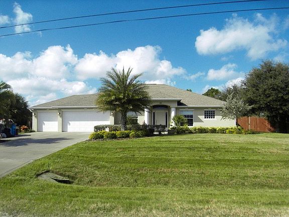 3rd image of 5882 Goldrush Ave