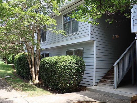 2nd image of 208 McGregor Dr