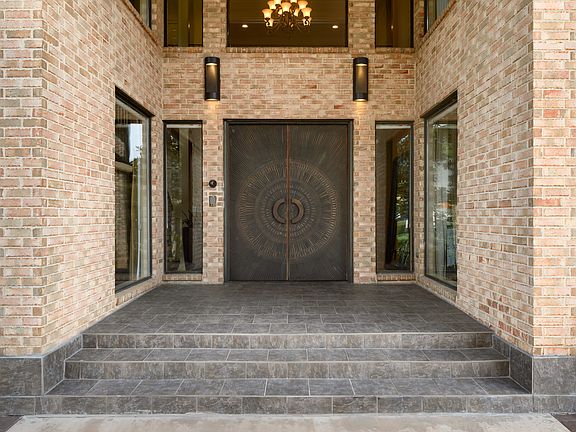 3rd image of 17014 Club Hill Dr