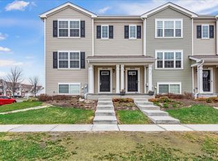 2270 Aurora Dr, Hampshire, IL 60140