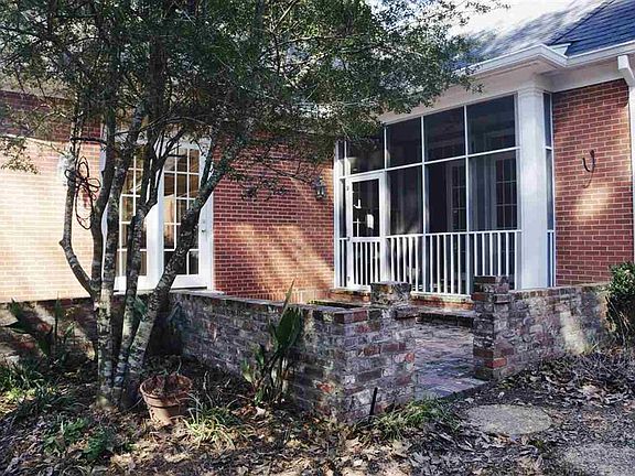 Delightful back porch