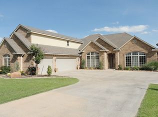 6 NW Sandy Trail Ln, Lawton, OK 73505
