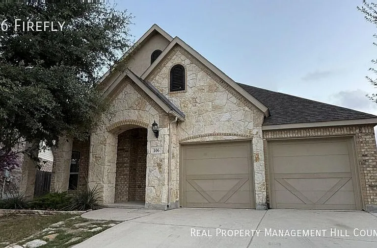 106 Firefly Ct — Photo 1