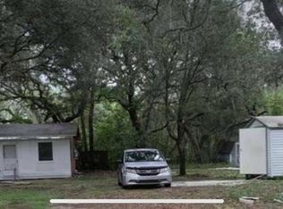 17273 NE 37th St, Silver Springs, FL 34488