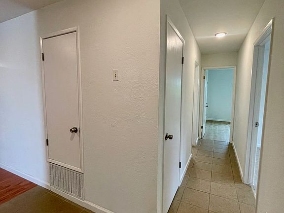 5th image of 505 East Ave