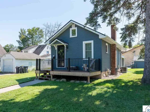 511 W 6th St, Mankato, MN 56001
