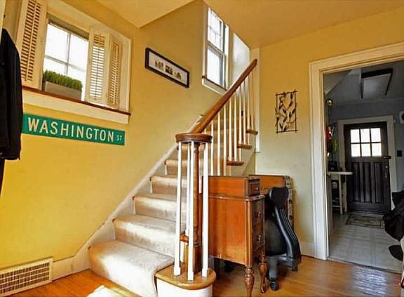 Front Entry Way
