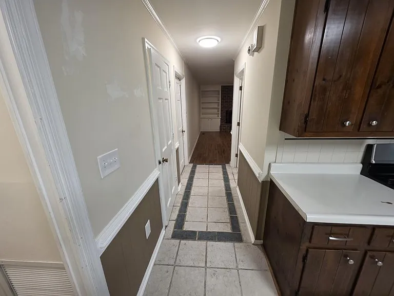 212 Stratford Dr — Photo 21