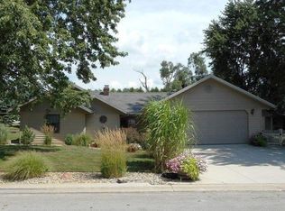 1801 Short Ridge Dr, Warsaw, IN 46580