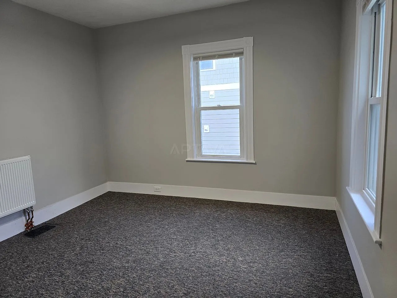 Apartment — Photo 1