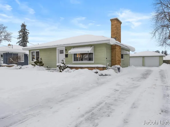 1331 Ellsmere St NE, Grand Rapids, MI 49505