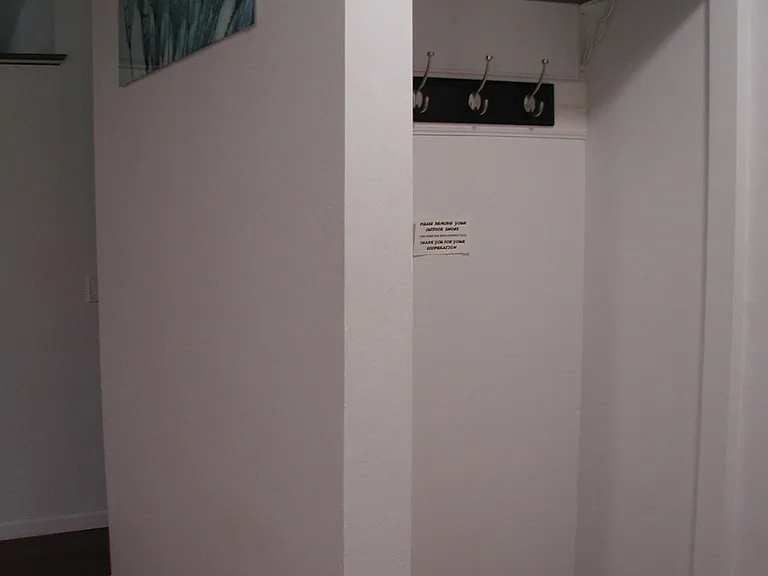 Entry way