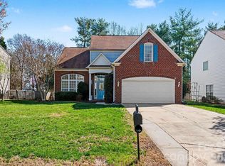 8842 Fieldcroft Dr, Charlotte, NC