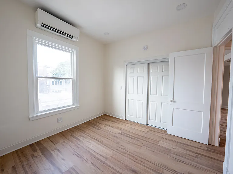 1458 W Foster Ave #1 — Photo 10