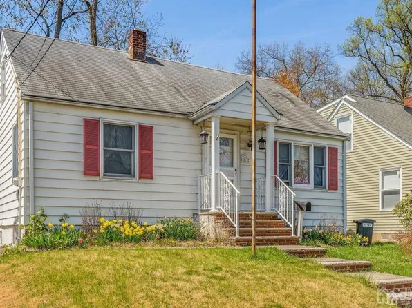 21 Fitzsimmons Ave, Middlesex, NJ 08846