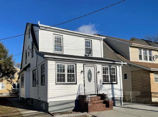 188-05 104th Ave, Saint Albans, NY 11412