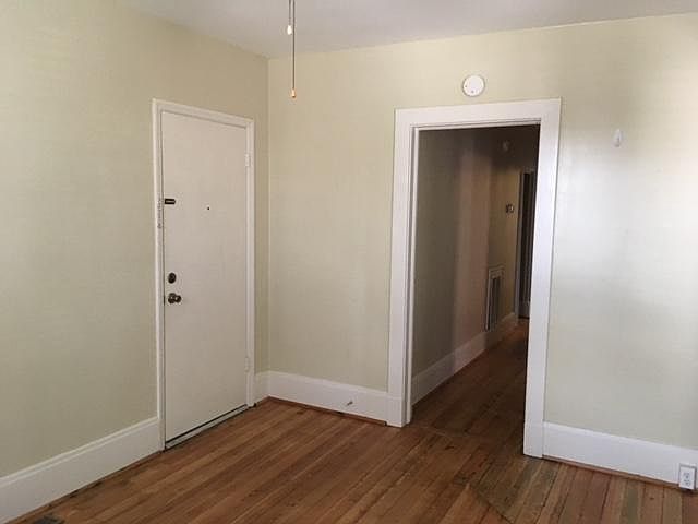LIVING ROOM/ ENTRY/ HALLWAY