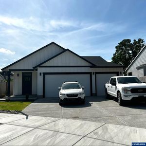 665 Parker Loop, Silverton, OR, 97381
