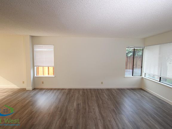 3rd image of 4239 Saint Croix Ct