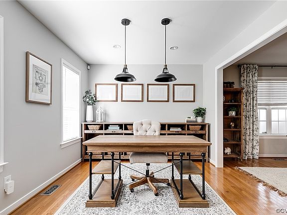3rd image of 7004 Vanderbilt Ave