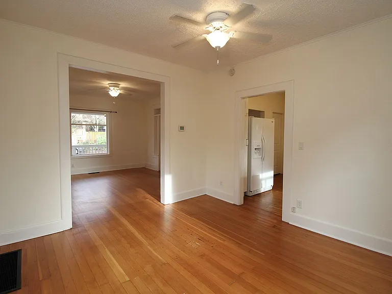 66 NE Skidmore St — Photo 14