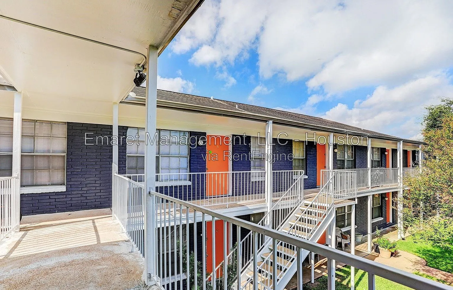 Redemption Square Apartments — Photo 4