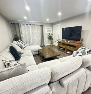 5155 N East River Rd Unit 122B, Chicago, IL, 60656