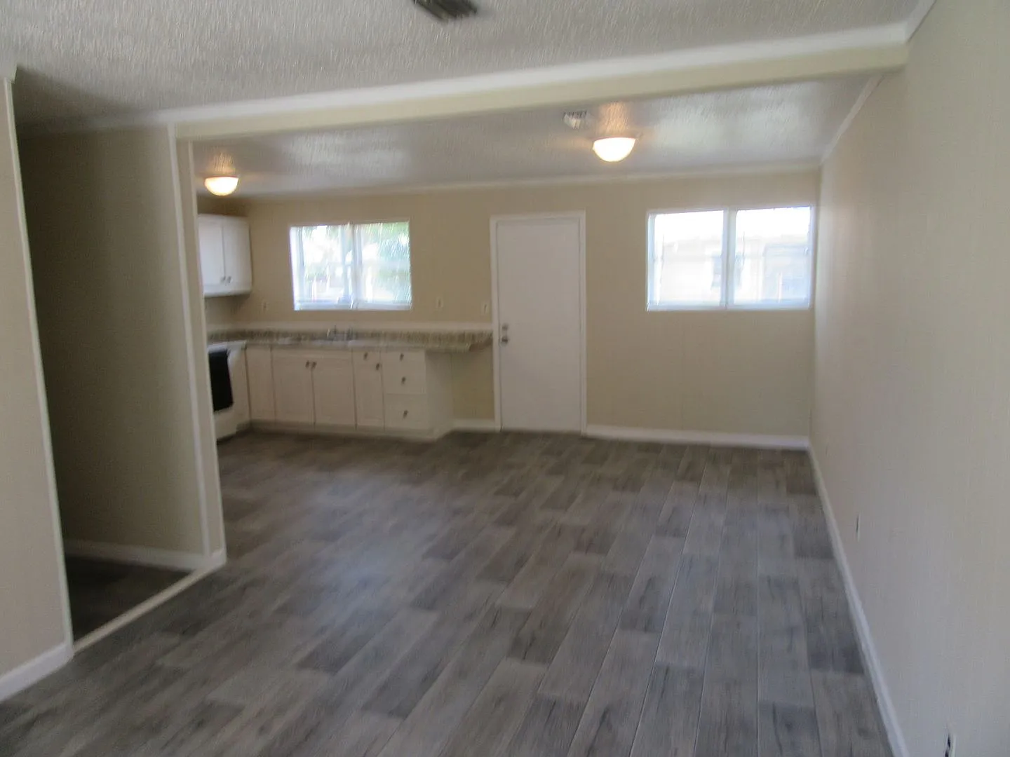 351 College Ave Unit A — Photo 2