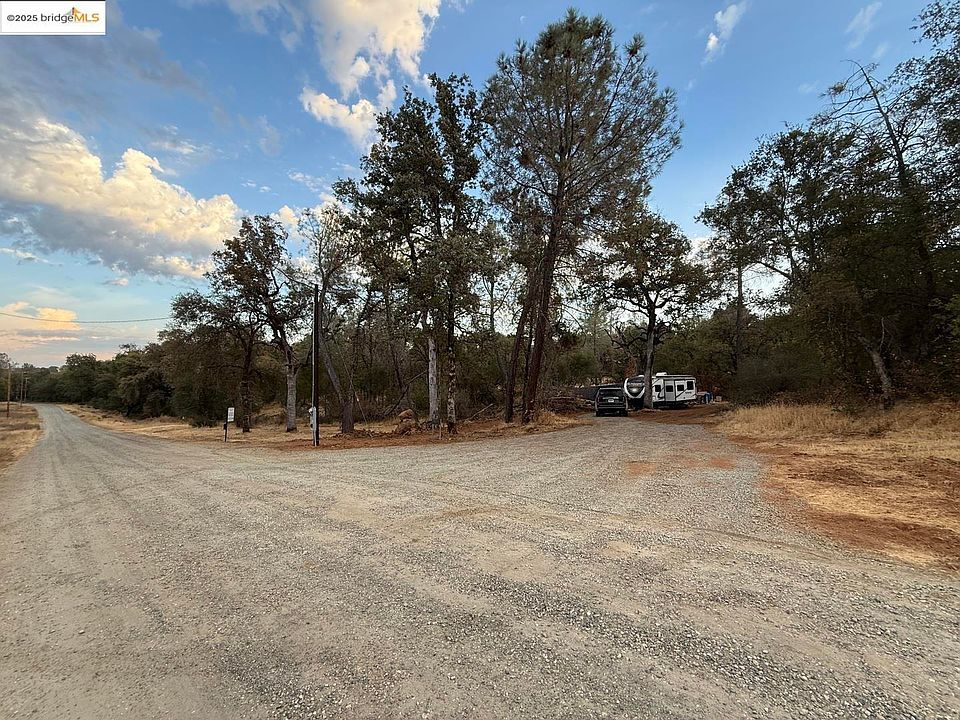1st image of 18891 Tanglewood Hollow Way