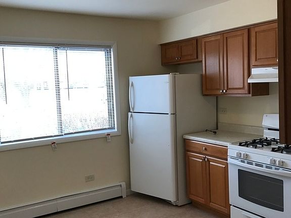 5th image of 7731 Woodward Ave APT 1A