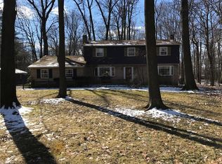 4554 Ranchwood Rd, Akron, OH 44333