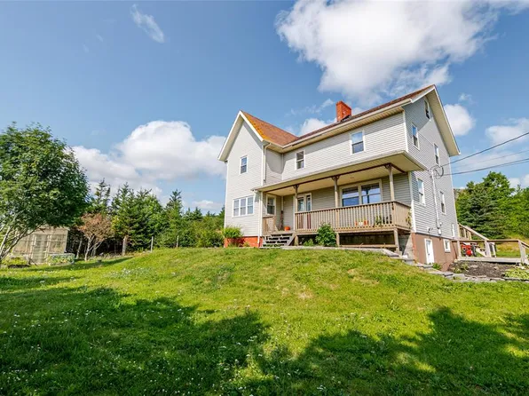 11 Jones Road, Bishops Cove, NL A0A1X1