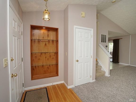 4th image of 505 Lake Front Dr