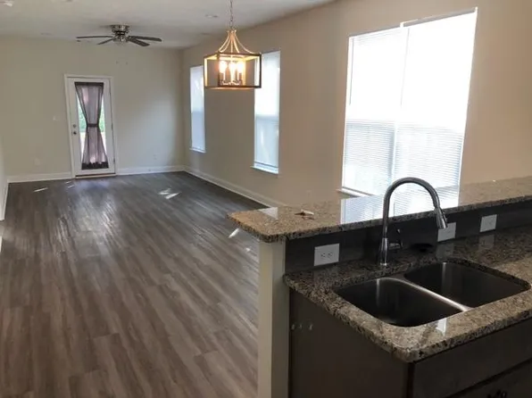 593 Blue Ridge Dr, Evans, GA 30809