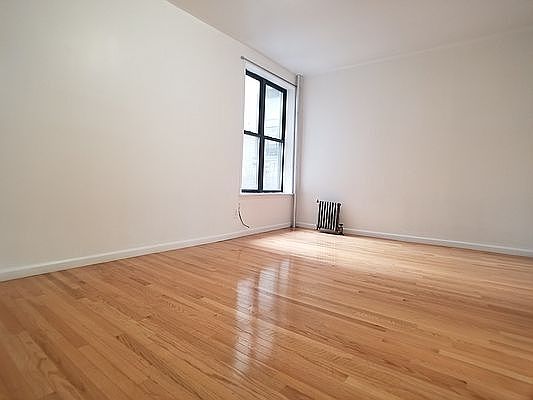 1st image of 647 W 172nd St APT 22