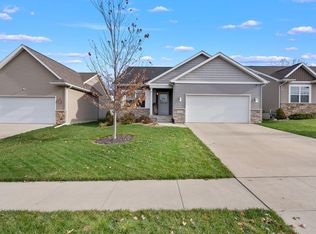 1315 Hummingbird Cir, Waterloo, IA 50702