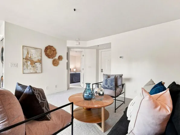 4671 Laurie Cmn APT 101, Livermore, CA 94550